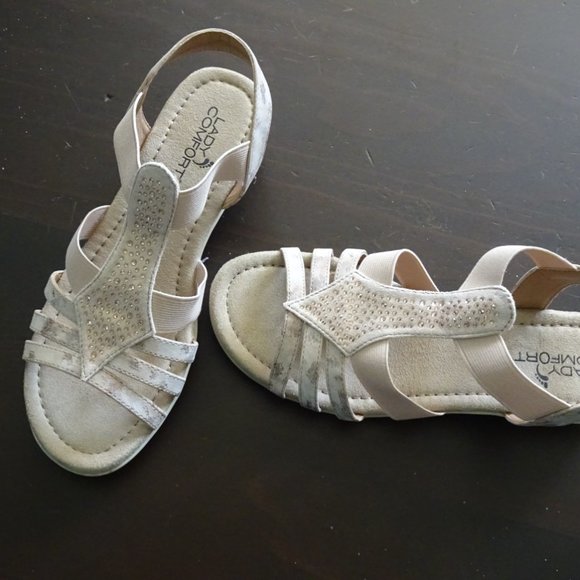 Lady Comfort Sandals - Picture 2 of 3